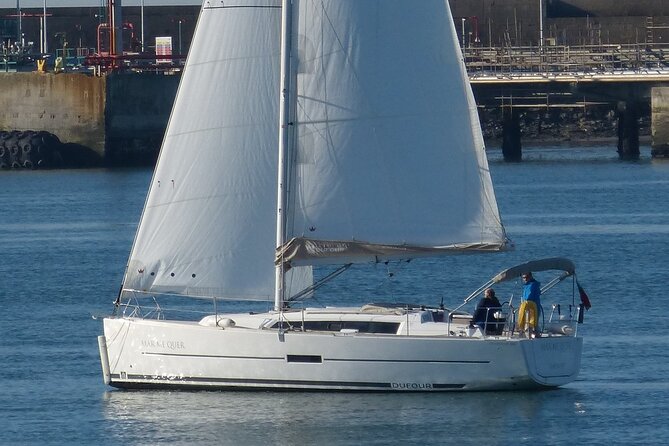 4-Hours Sailing Tour in Portimão - Meeting at Marina de Portimão, the super-yacht harbor