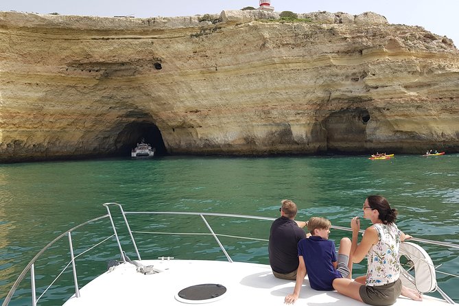 Afternoon Cruise Sunseeker Portofino 53 - A Sunseeker Portofino 53 ride feels like the real deal