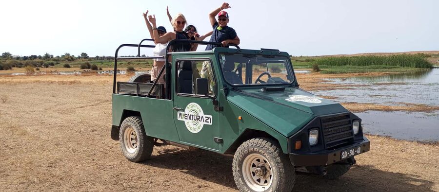 AFTERNOON JEEP SAFARI & SUNSET - Paderne Village and Wine Tasting: The Stop That Changes the Mood