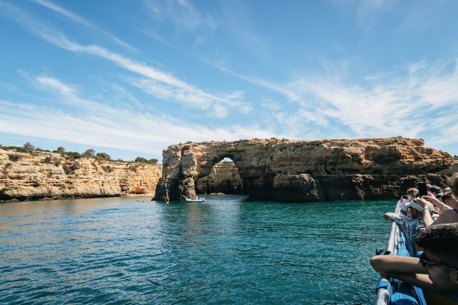 Albufeira: 2.5-Hour Benagil Caves & Dolphin Watching - Natural Arch of Albandeira and Praia da Marinha: where the photos happen