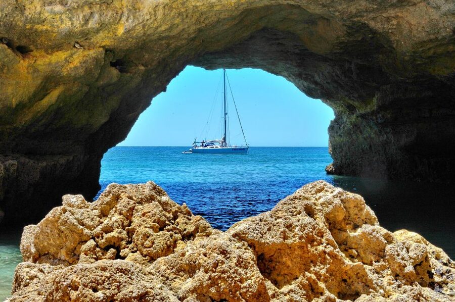 Albufeira: 3-Hour Yacht Daytime/Sunset Cruise to Benagil - Key things that make this cruise worth your time
