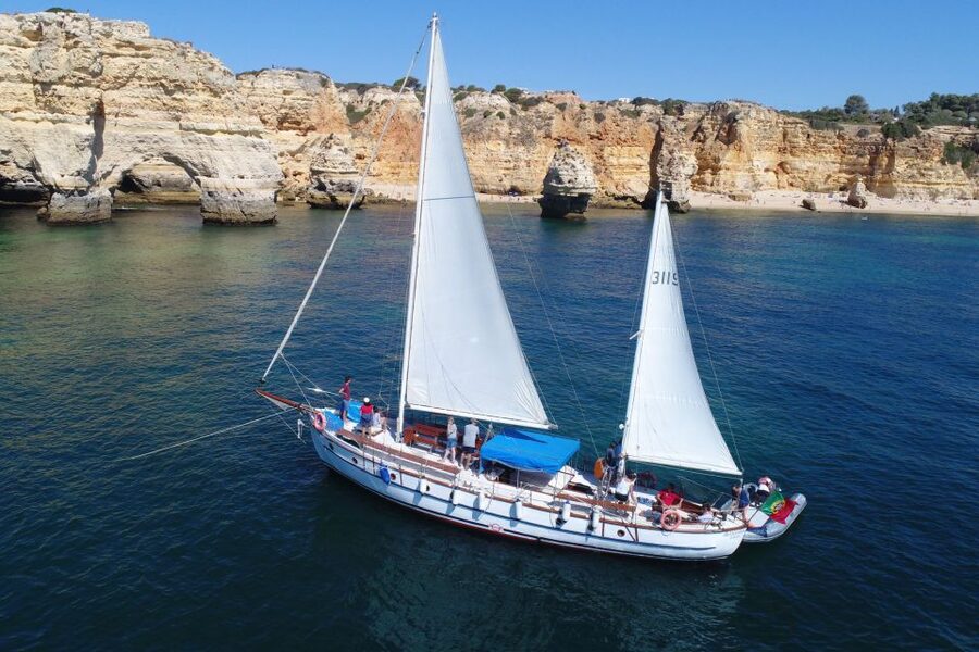 Albufeira: 6-Hour Boat Tour with BBQ and Drinks - The crew and guide energy, and why it affects your day