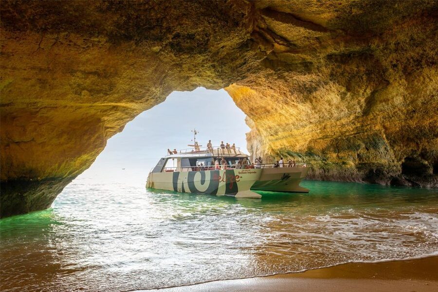 Albufeira: Algarve 3-Hour Benagil Sunset and Coastline Tour - Sunset Timing, Photo Stops, and When Swimming Makes Sense