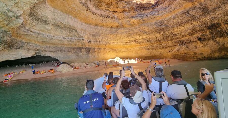 Albufeira: Benagil Cave and Dolphin Sightseeing Boat Cruise - Coastline highlights: São Rafael, Galé Salgados, Armação de Pêra