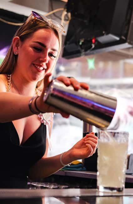 Albufeira: Cocktail Making Class and Karaoke Party with DJ - Who This Experience Suits Best (And Who Should Skip It)