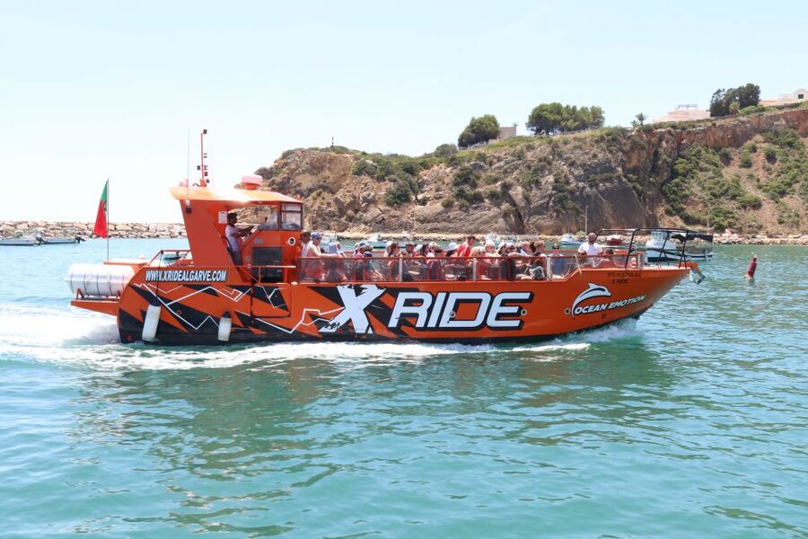 Albufeira: Dolphin Watching and Benagil Cave - From Marina de Albufeira to Carvoeiro Beach: How the trip starts
