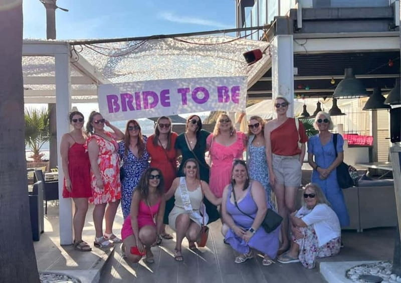 Albufeira: Full-English Breakfast with Prosecco - What the experience feels like in real life