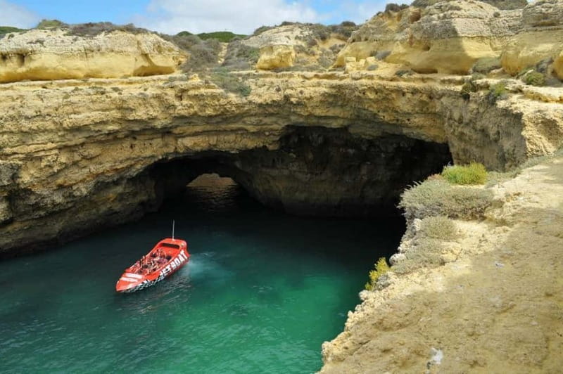 Albufeira: High-Adrenaline Jet Boat Ride - What to Wear: Swimwear, Towels, and That Post-Ride “Reset”