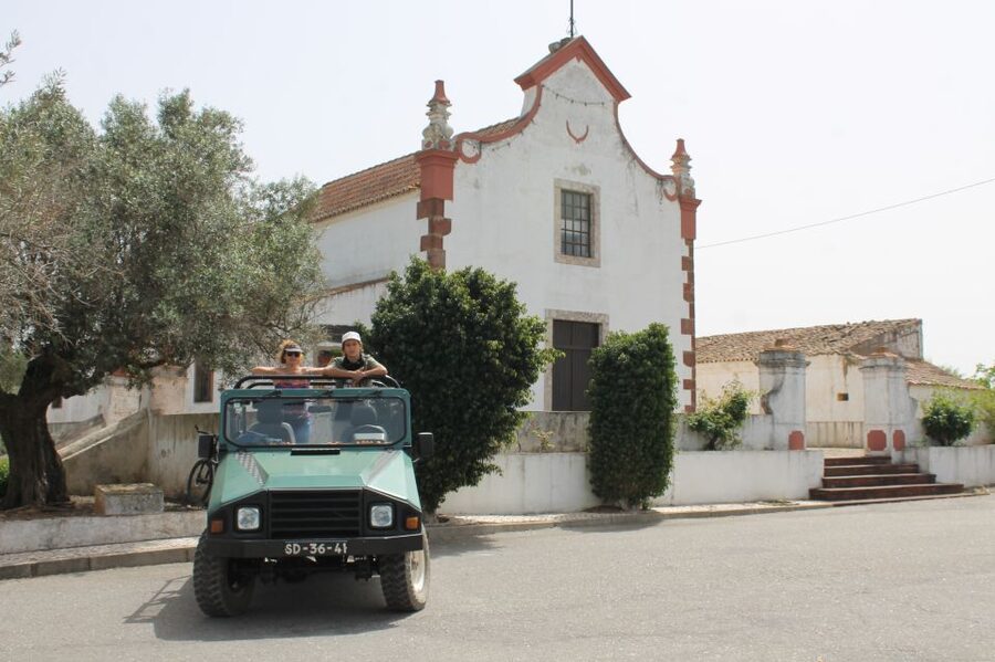 Albufeira: Jeep Safari Half-Day Countryside Tour - Paderne biological farm tasting: medronho, teas, and jams