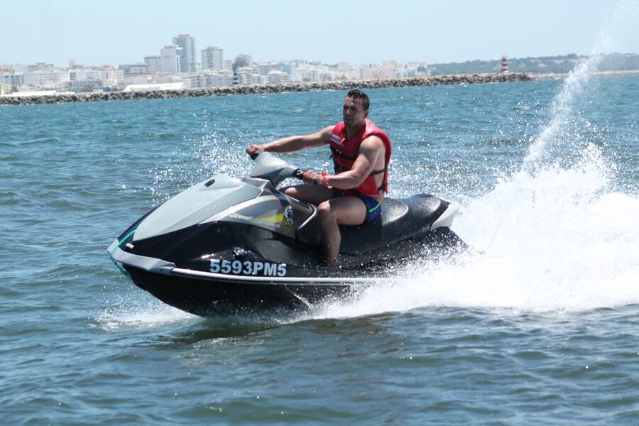 Albufeira: Jet Ski Rental - Photos, phones, and that extra €20 to €30 decision