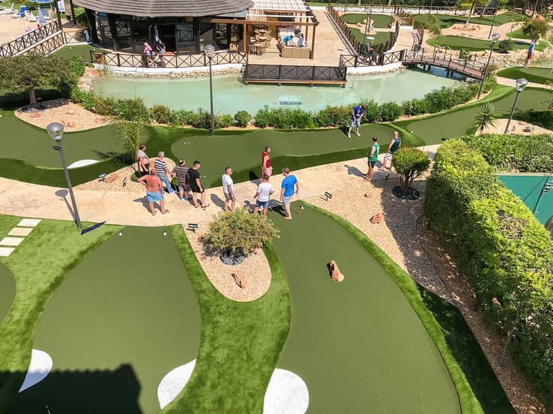 Albufeira: MiniGolf Adventure Park Entry Ticket - The 20-Hole Outdoor Course: Waterfalls, Obstacles, and Friendly Pressure