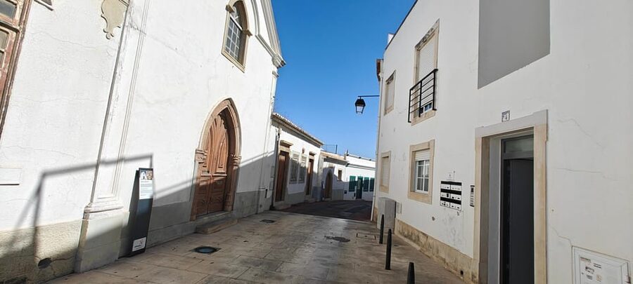 Albufeira: Old Town 1.5h - What to wear and bring so the cobbles do not ruin your photos