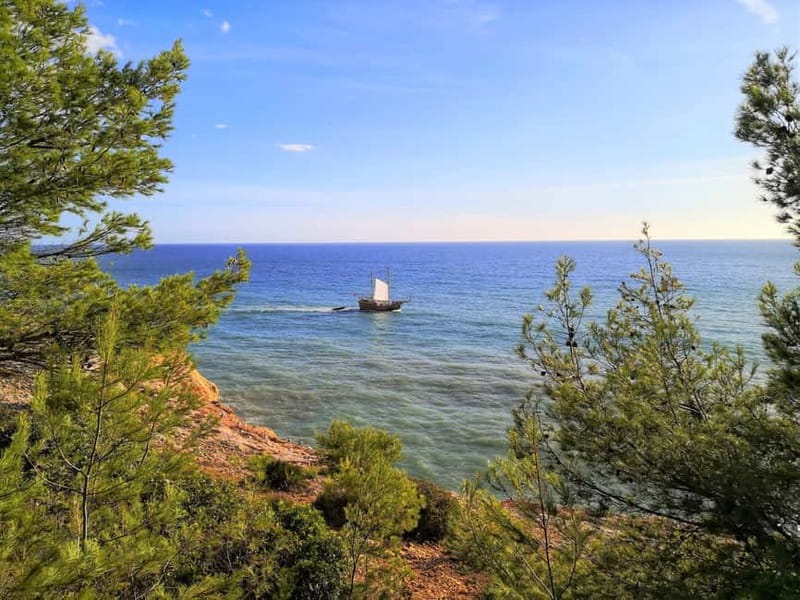 Albufeira, Olhão, Faro : Seven Hanging Valleys Guided Hiking - Seven Hanging Valleys: a guided walk through caves, cliffs, and ocean views