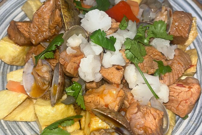 Albufeira: Portuguese Traditional Dinner & Wines Experience - Timing and pickup: what to expect when you meet up