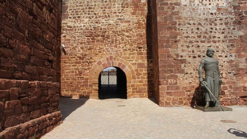 Albufeira: Silves Castle and Chapel of Bones, - Price and Value: What Costs Extra, What You’re Paying For