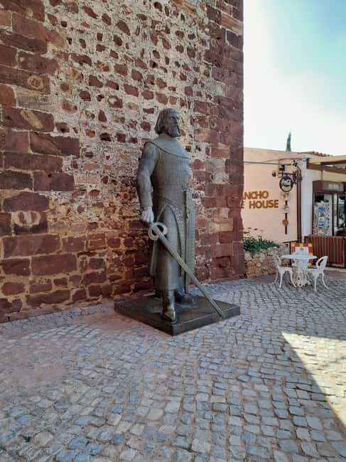 Albufeira: Silves Castle and Chapel of Bones, - How Much Walking and Stairs Should You Expect?