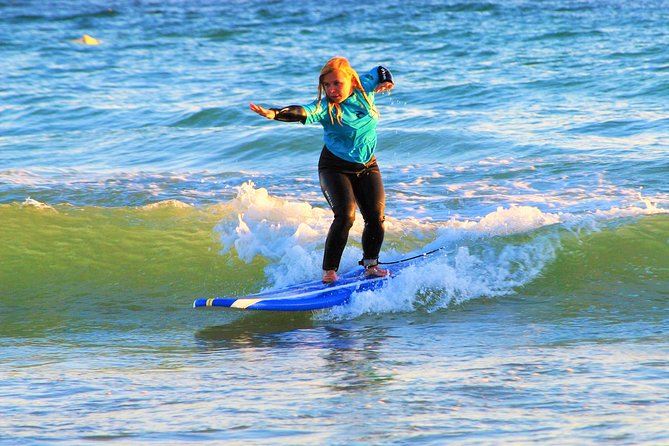 Albufeira SURF Lesson - The crowd factor at Praia da Galé (and how to handle it)