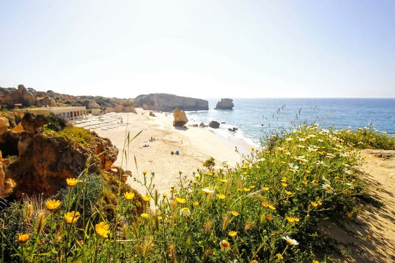 Albufeira: Tuk Tuk Ride with Old Town and Beaches - Marina start, then up to Baleeira cliffs and lighthouse views