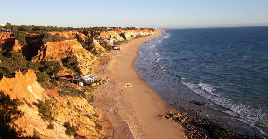 Albufeira: Tuk-tuk Sightseeing Tour - Key highlights you will feel right away