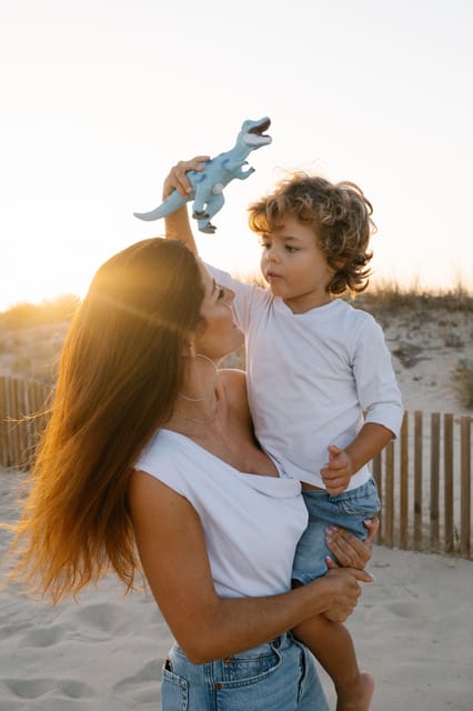 Algarve: 1 hour Couple & Family Photoshoot - Algarve photos that feel natural, not staged
