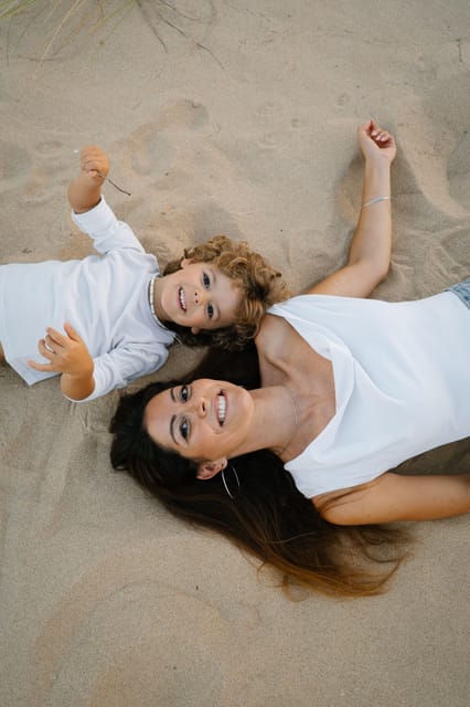 Algarve: 1 hour Couple & Family Photoshoot - Finding the right Algarve location, including beach and cliffs