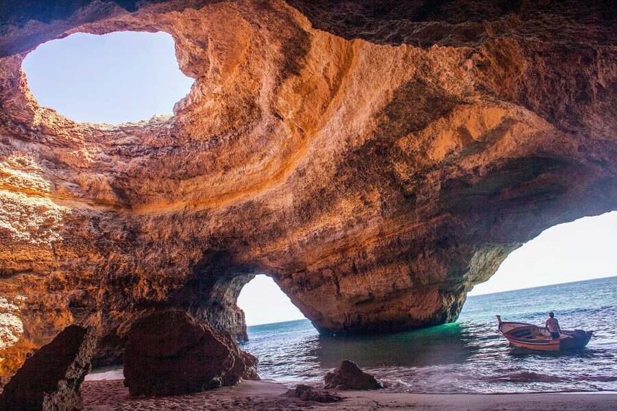 Algarve: Benagil Cave Boat Tour and Algarseco Coastal Walk - Guide style, group size, and comfort (up to 8 people)