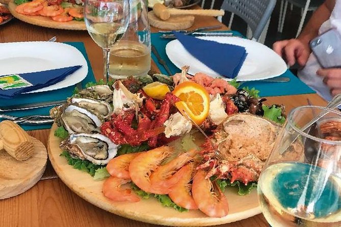 Algarve Bike and Food Tour with Sea Food and Wine Tasting - The quick vibe: coastal biking plus tastings that make sense