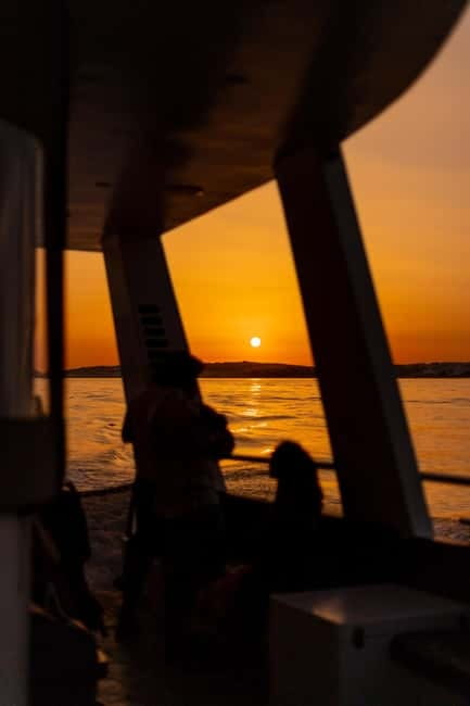 Algarve: Catamaran Sunset Tour with DJ or Live Guitarist - Music Choice: César’s Guitar vs DJ Valente’s Set