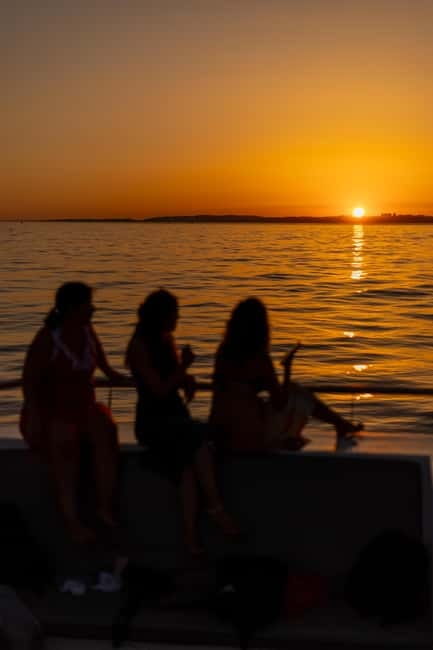 Algarve: Catamaran Sunset Tour with DJ or Live Guitarist - Should You Book This Sunset Catamaran Tour?