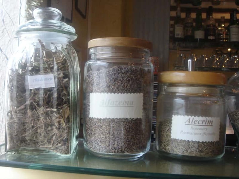 Algarve: Flavors and Traditions Tour - The bakery break for carob bread, almond cakes, and honey cakes