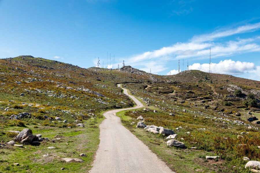 Algarve: Full-Day Guided Sightseeing Tour with Lunch - The climb to Fóia (902m): when the Algarve turns into viewpoints