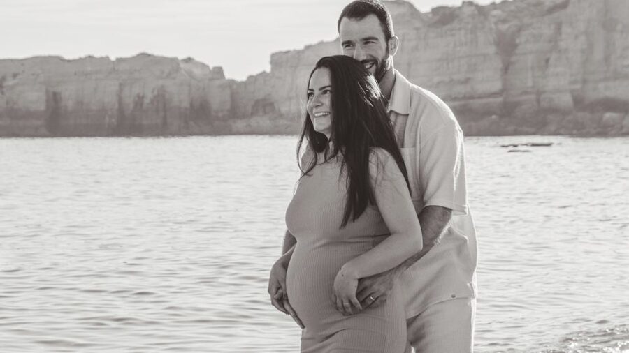 Algarve: Photoshoot for couple, family, portrait - Why this Algarve photoshoot is a smart vacation investment