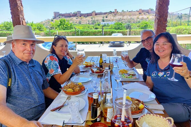 Algarve's Finest Wine & Food - Rural Tour (NEW) - Tapas pairing: cheese, chorizo, bread