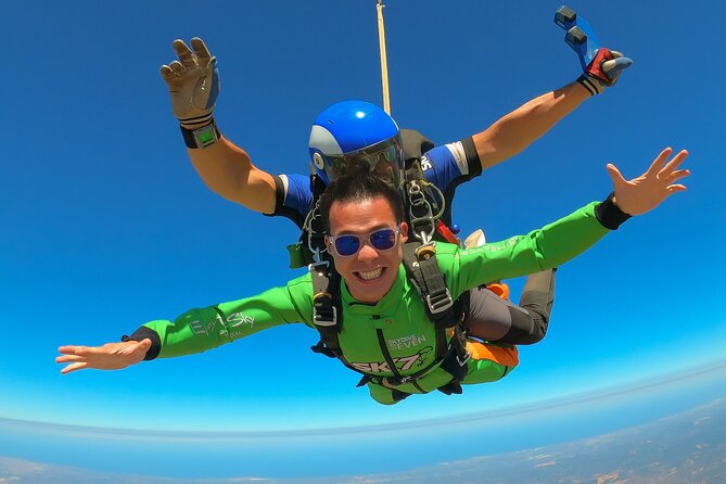 Algarve Tandem Skydive 10.000ft - Key highlights at a glance