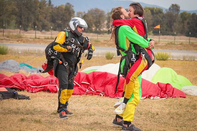Algarve Tandem Skydive 10.000ft - What Comes in the Box: Sunglasses and Your Jump Certificate