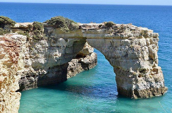 Algarve to Lisbon One Way Trip Up to 4 Stops - Algarve Start and the Quick Transition to Quinta da Tôr