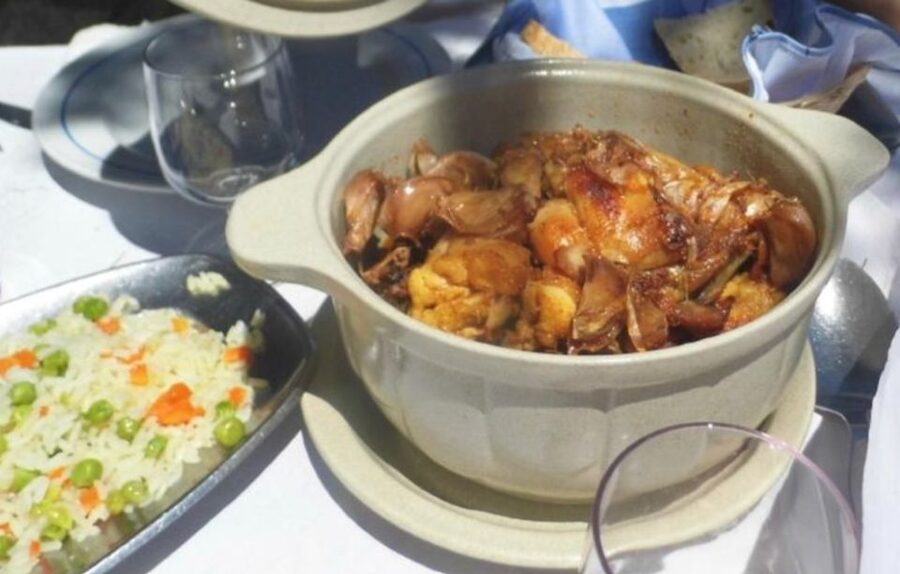 Algarve wine tour and mountain top trip with lunch or dinner - Lunch or dinner in Monchique: mountain specialties with a coast-overlook payoff