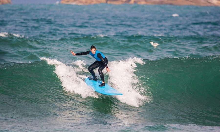 Armação de Pêra: 1:30-hour Surf experience Lesson/clinic - Price and Value at Around $41
