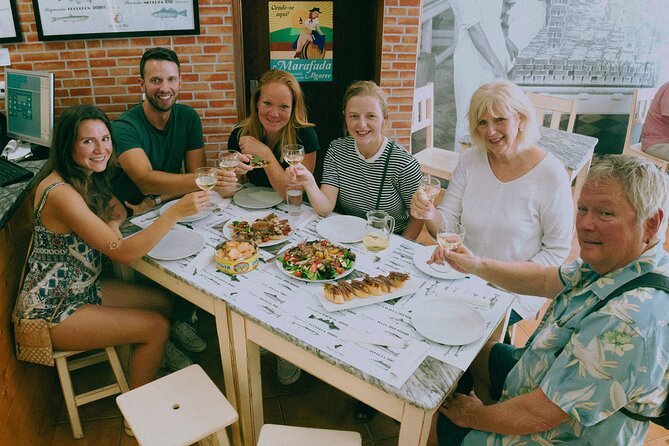 Authentic Market & Food Tour in Portimão, Algarve - Meeting Isabel: what a small group changes