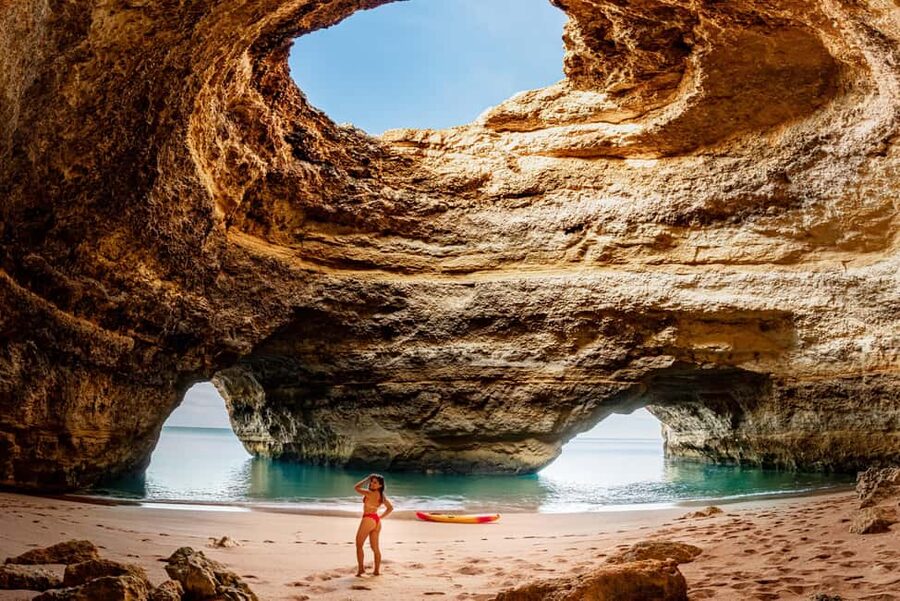 Benagil cave 1 hour tour with local guide - The 15-minute paddle to Benagil Sea Cave