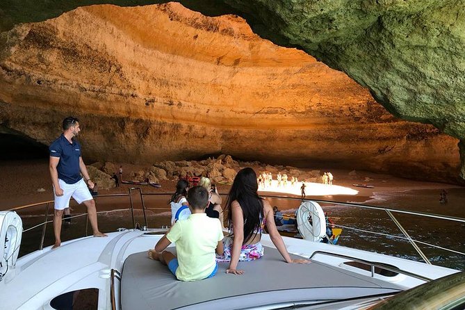 Benagil Cave Cruise - Praia de Benagil Stop: Where the Photos Come Alive
