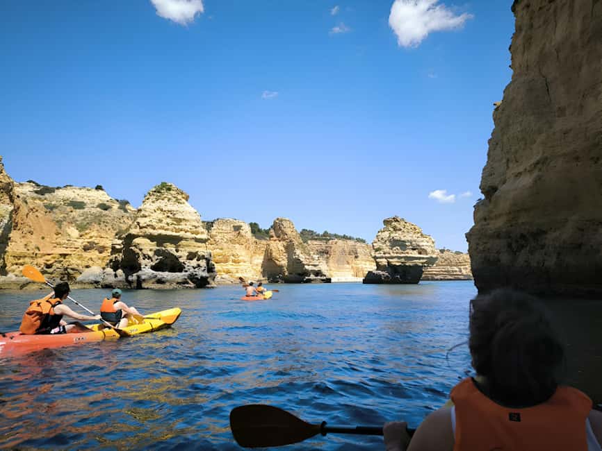 Benagil: Kayak Tour to Benagil Caves – Small Group - Hidden and secret stops: why the middle of the tour matters