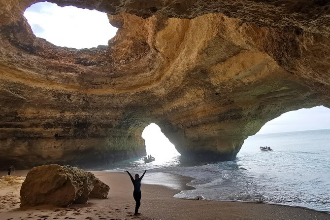 Benagil SUP - Stop 1: Algar de Benagil, the Main Cave Moment