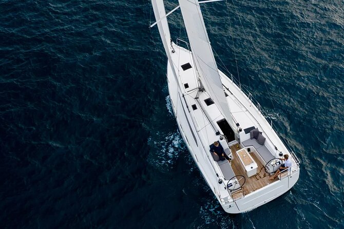 Beneteau 40.1 Sailboat on the Lagos Algarve Coast - Paddle boarding and the water scooter: best for families, but fun for most