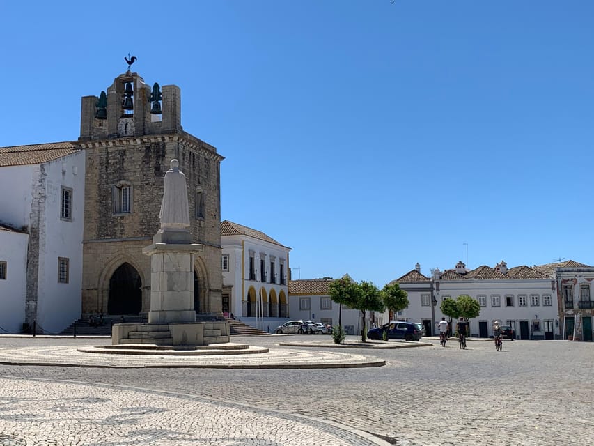 Best of Faro - Guided Bike Tour (2.30h) - Iglesia Stops That Anchor Old Faro: Igreja do Carmo, Igreja de São Pedro, Igreja da Sé