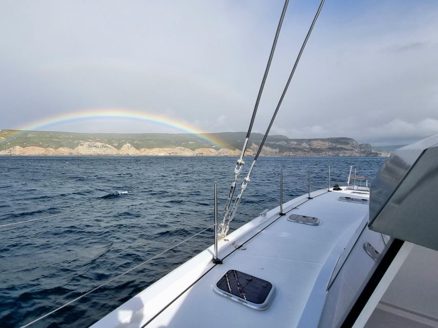 Boat in Algarve - Luxury Catamaran - Lagos - Benagil caves: the big draw, and why a catamaran helps