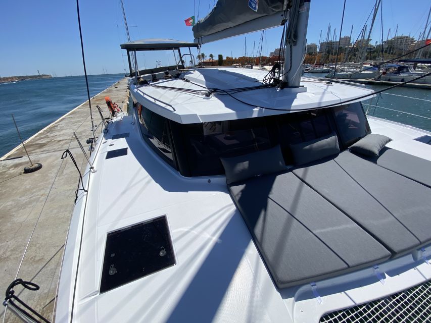 Boat in Algarve - Luxury Catamaran - Portimão - Food and drinks: what’s included, what isn’t, and how to plan