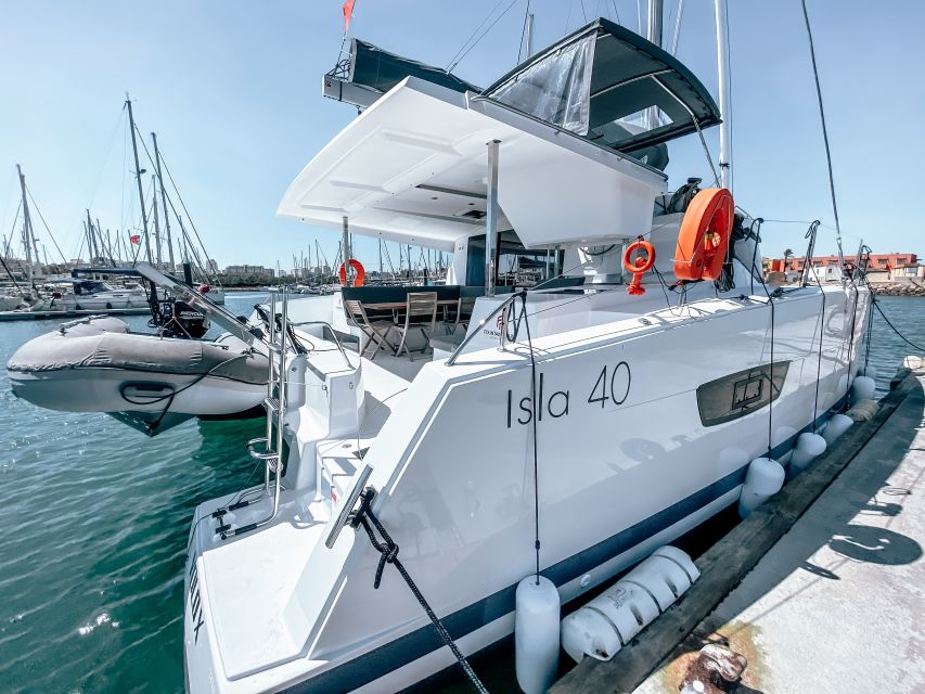 Boat in Algarve - Luxury Catamaran - Portimão - Group size, privacy, and who this charter suits best