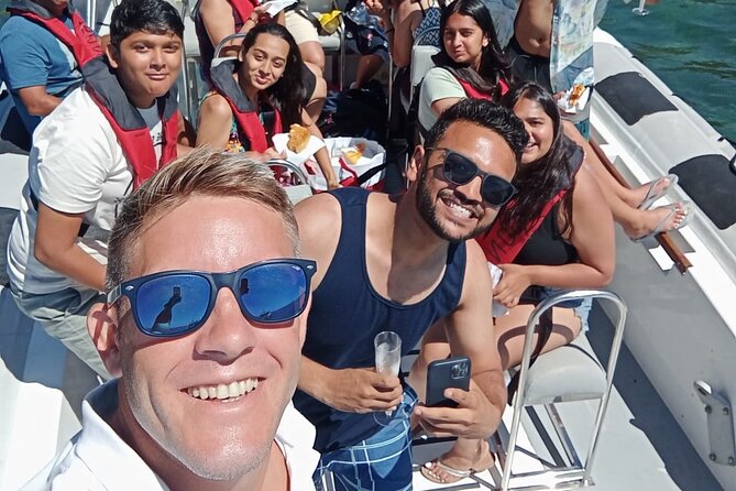 Boat trip along the Golden Coast and Benagil Caves - Crew and storytelling: English, humor, and a real guide-captain rhythm