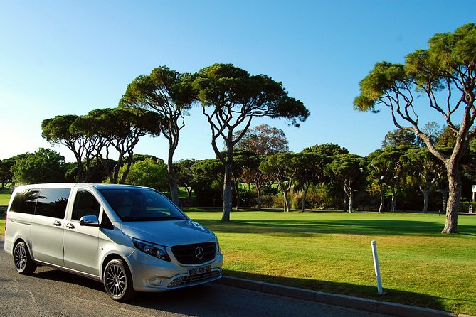 Carvoeiro and Silves Premium - Shared small group > VTours Algarve - A 7-hour loop that mixes cliffs and Moorish-era power